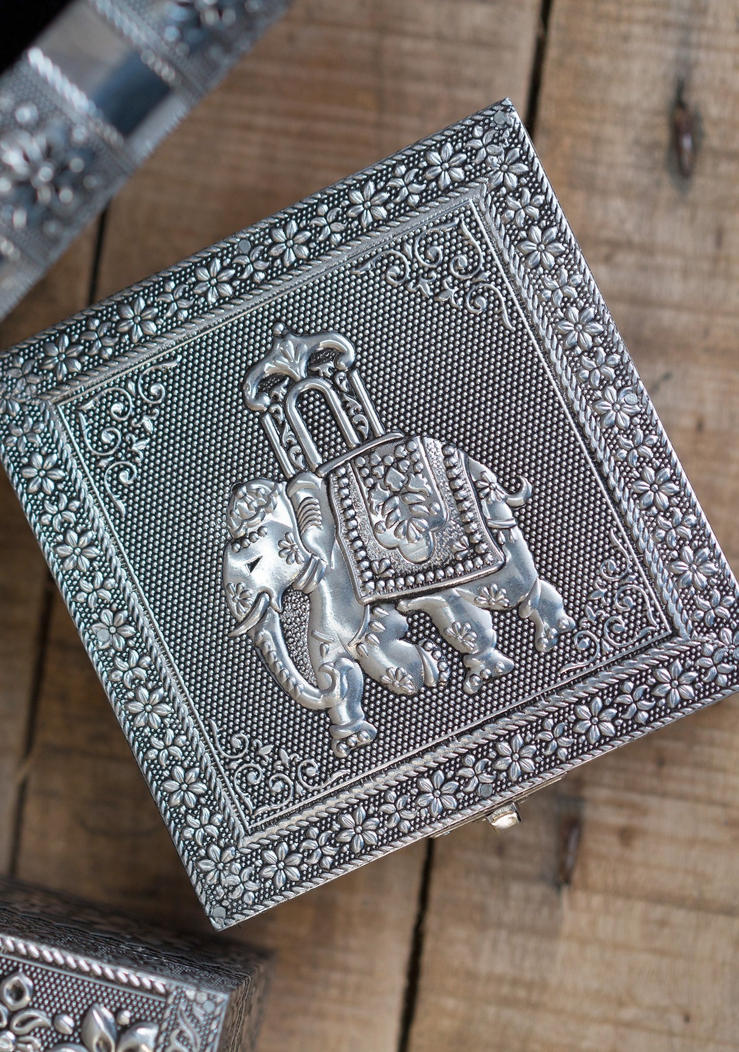 Silver Elephant Jewelry Box With Mirror
