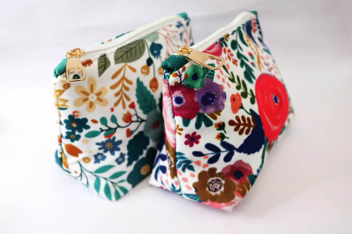 White Floral Coin Purse
