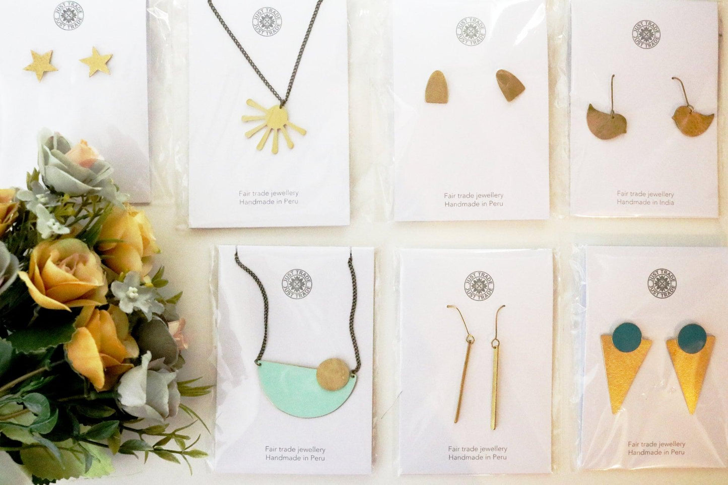 Fringe Rounded Studs - Hammered Brass Ethimaart