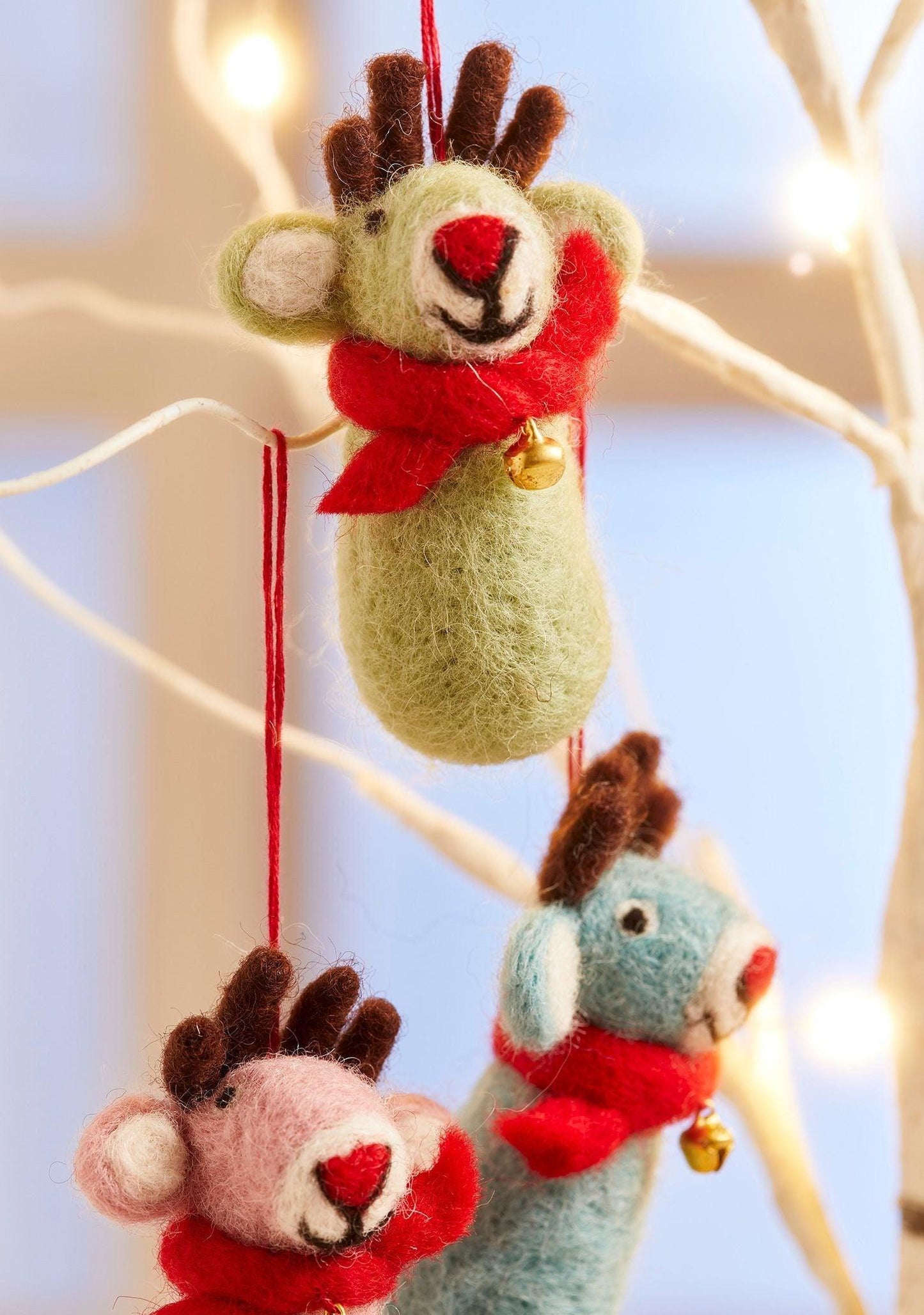 Felt Reindeer with Bell & Scarf Ethimaart