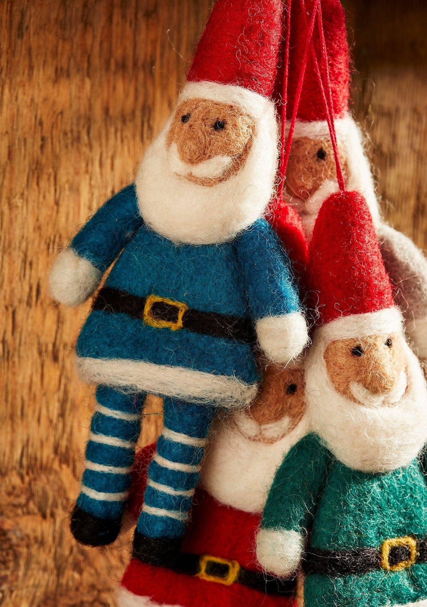 Hanging Felt Santa Ethimaart
