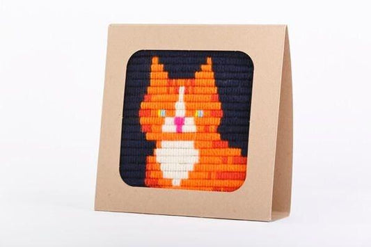 Make Your Own Cat Picture Frame - Needlepoint DIY Kit - Ethimaart 