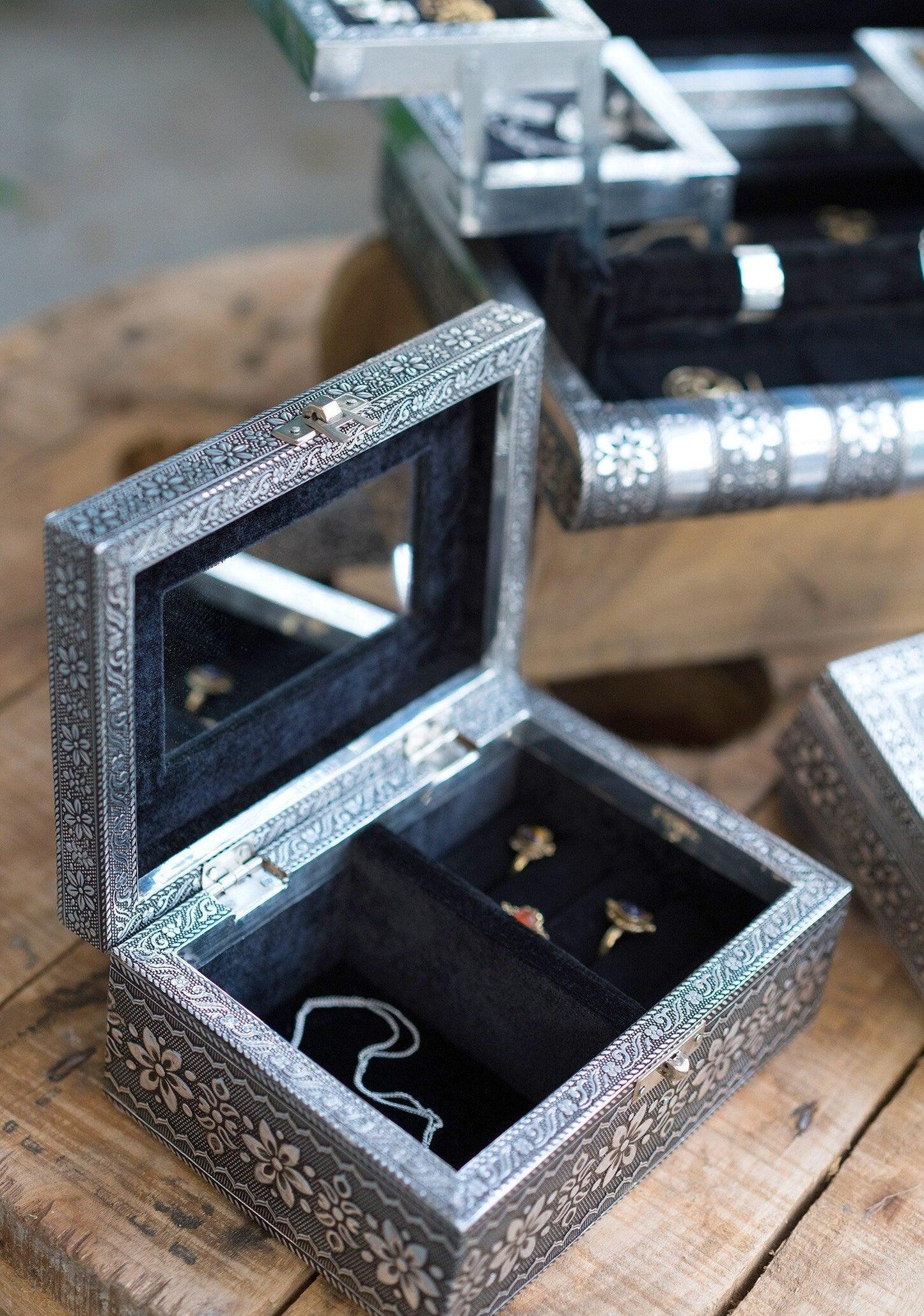 Silver Elephant Jewelry Box With Mirror - Ethimaart