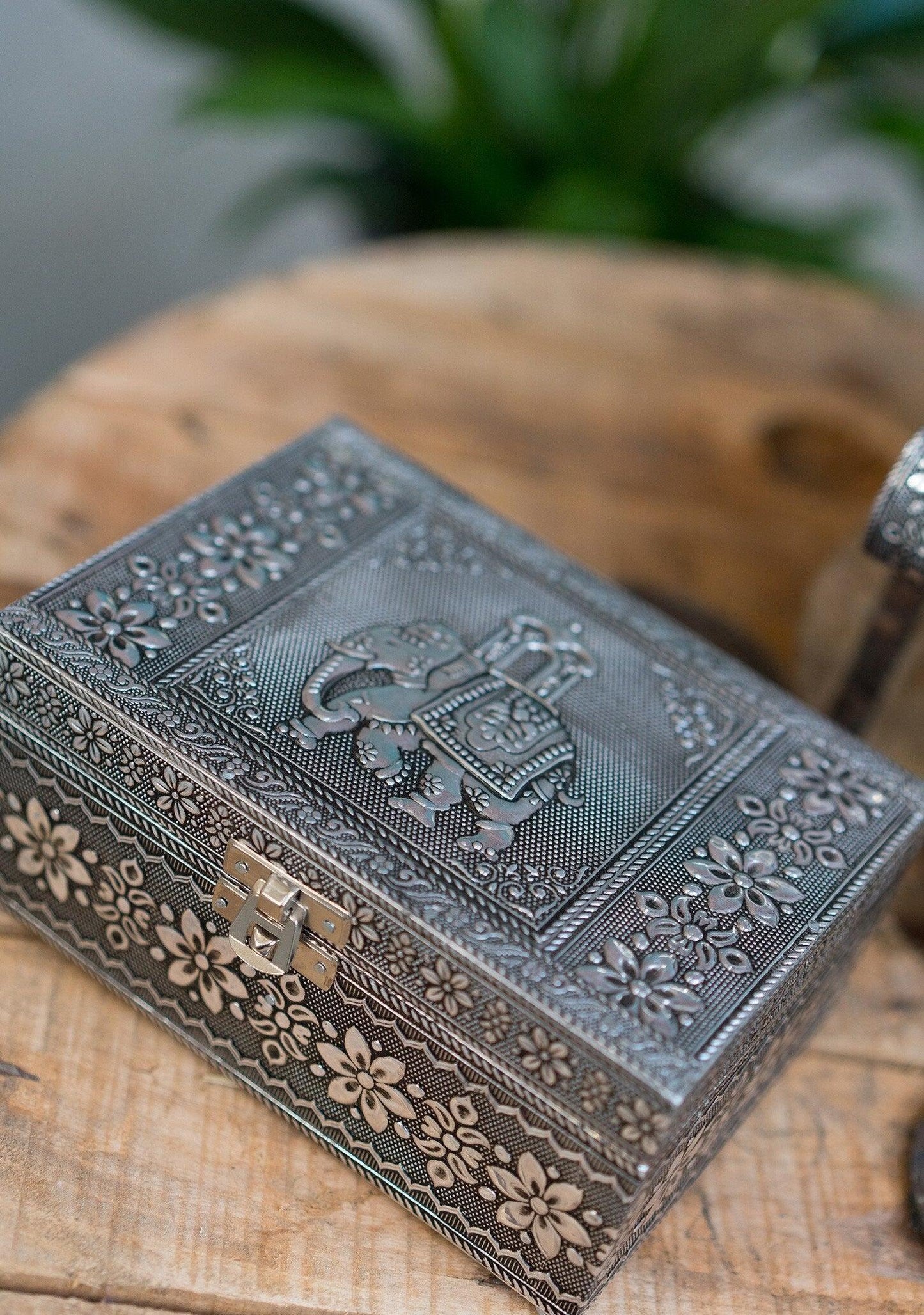 Silver Elephant Jewelry Box With Mirror - Ethimaart