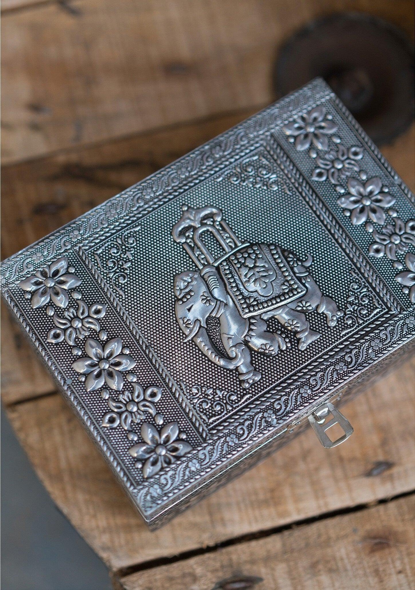 Silver Elephant Jewelry Box With Mirror - Ethimaart