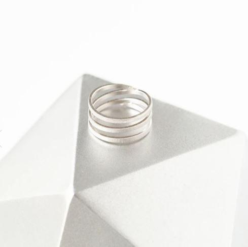 Elegant Silver Ring Ethimaart 