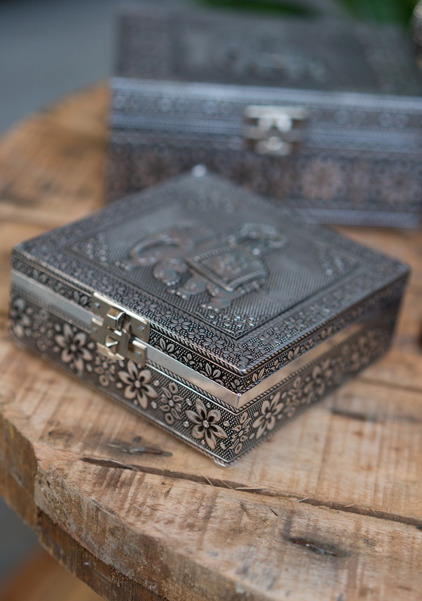 Silver Elephant Jewelry Box With Mirror