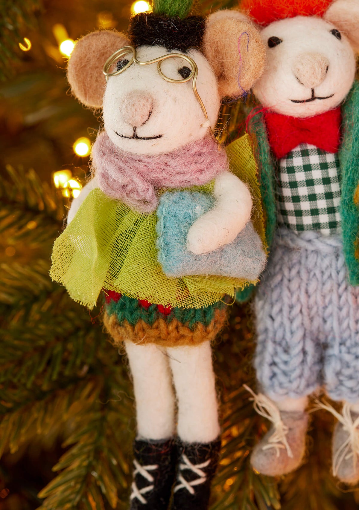 Set of 2 Felt Christmas Tree Shopping Mice – Handmade Ornaments