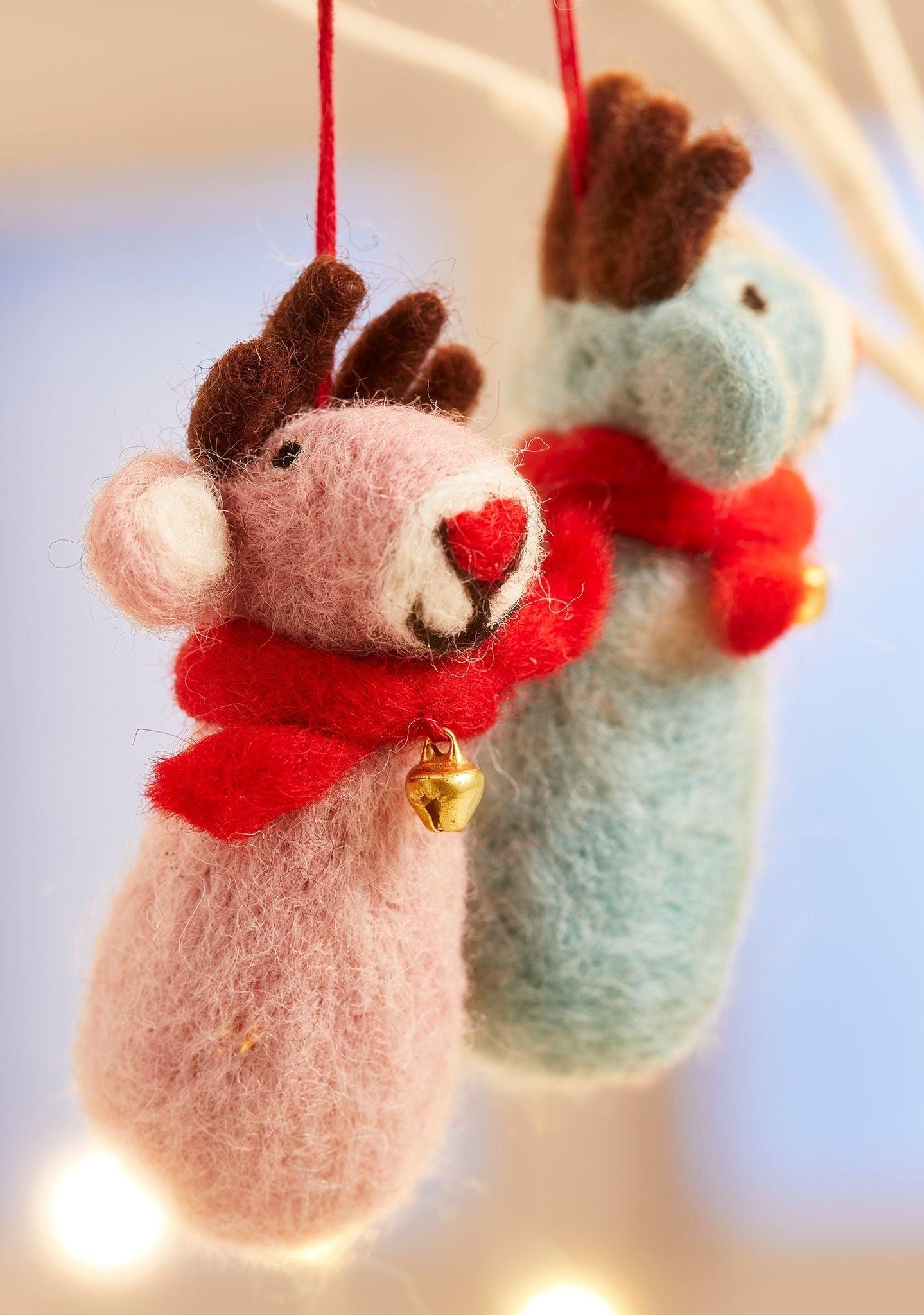 Felt Reindeer with Bell & Scarf Ethimaart 