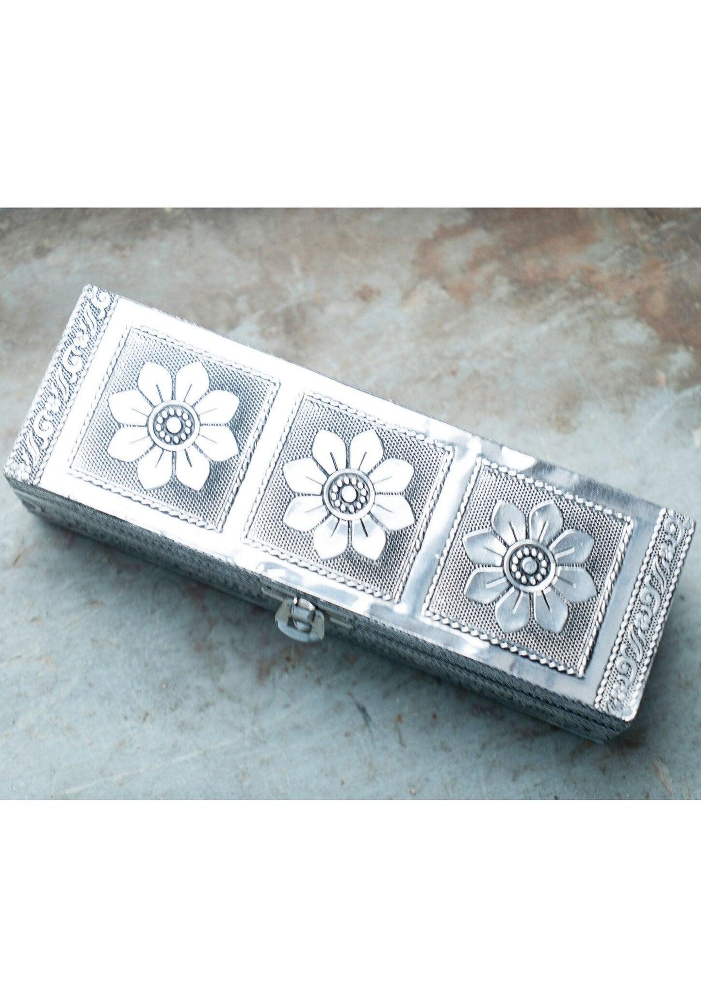 Silver Flower Ring Box With Mirror - Ethimaart 