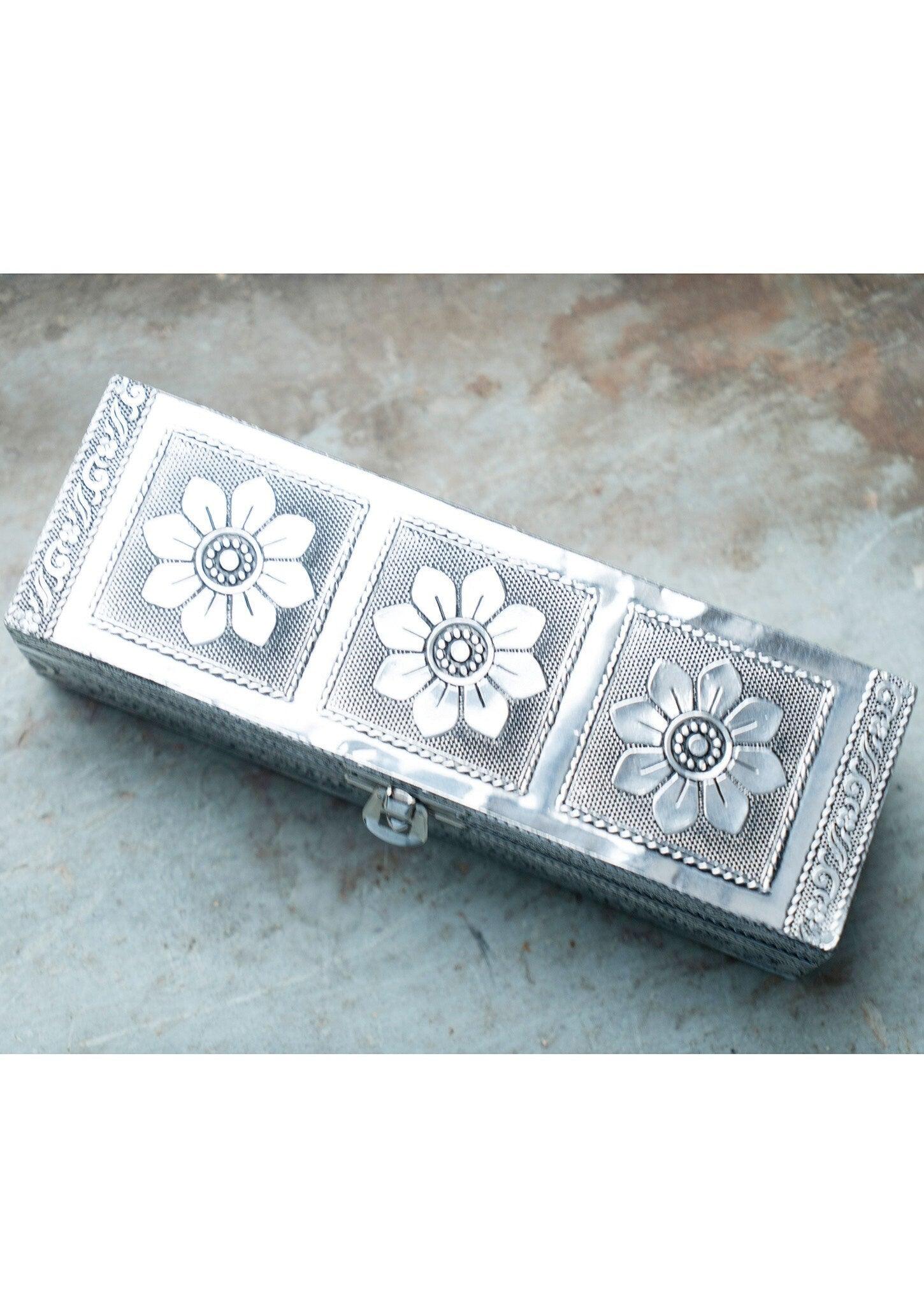 Silver Flower Ring Box With Mirror - Ethimaart 
