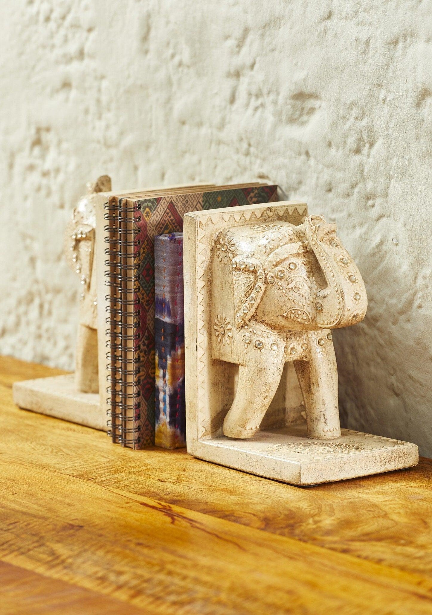 Elephant Bookend Handcarved - Ethimaart 