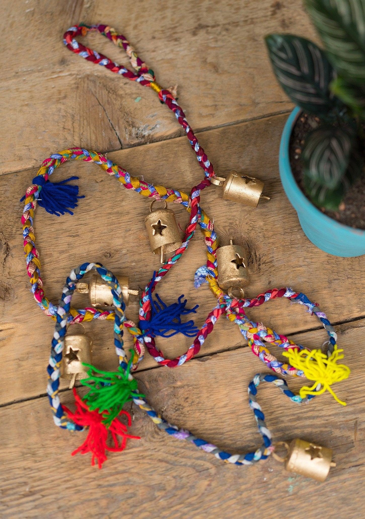 Braided Garland With Bells - Ethimaart 